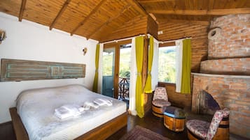 Standaard chalet | Een minibar, een bureau, een strijkplank/strijkijzer, gratis babybedden