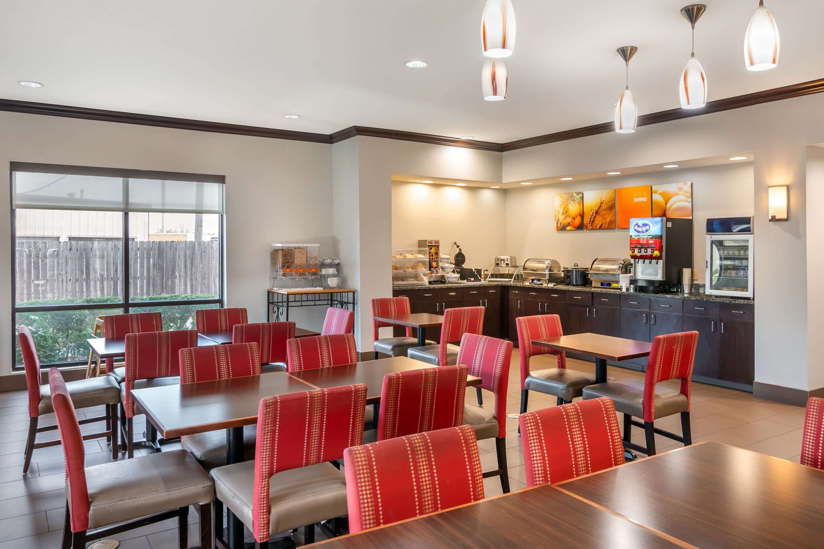 Free daily full breakfast 