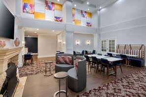 Free daily on-the-go breakfast