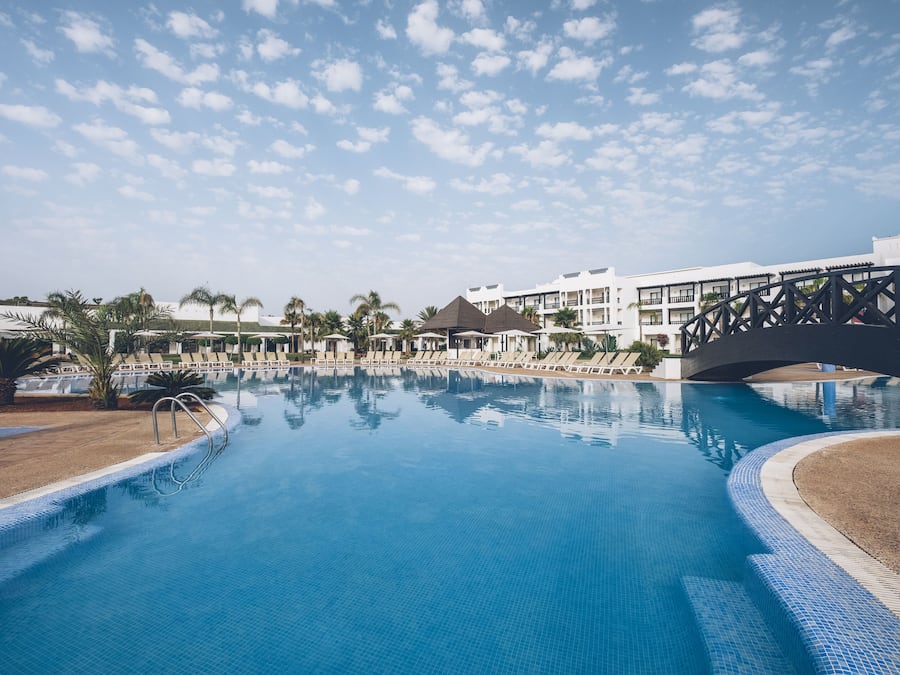 Piscina interna, 3 piscinas externas