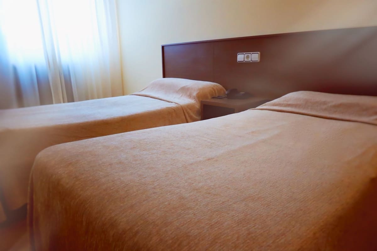 Bureau, lits bébé (en supplément), Wi-Fi gratuit, draps fournis