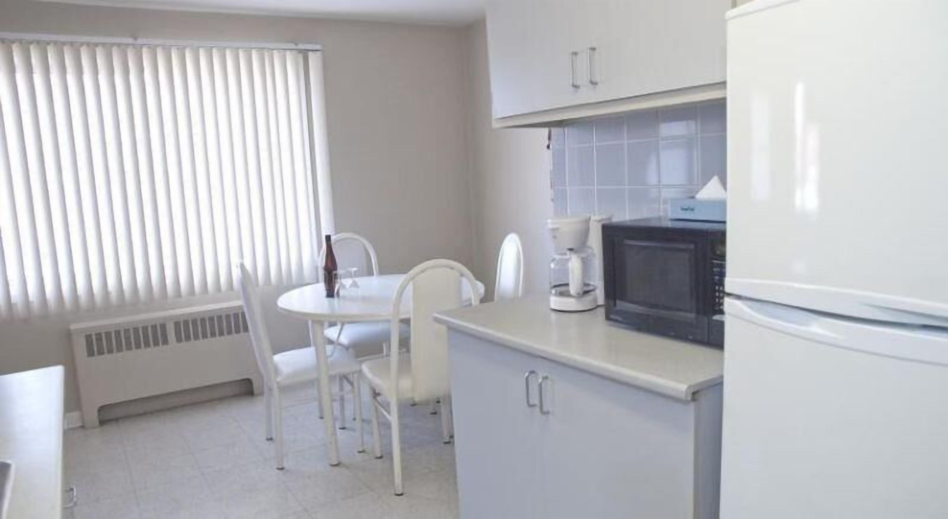 1 bedroom, iron/ironing board, free cots/infant beds, free wifi