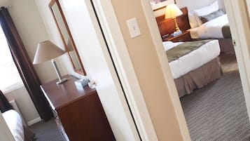 1 bedroom, iron/ironing board, free cribs/infant beds, free WiFi