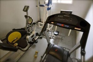 Gym - Beausejour Hôtel Appartements (Dorval)