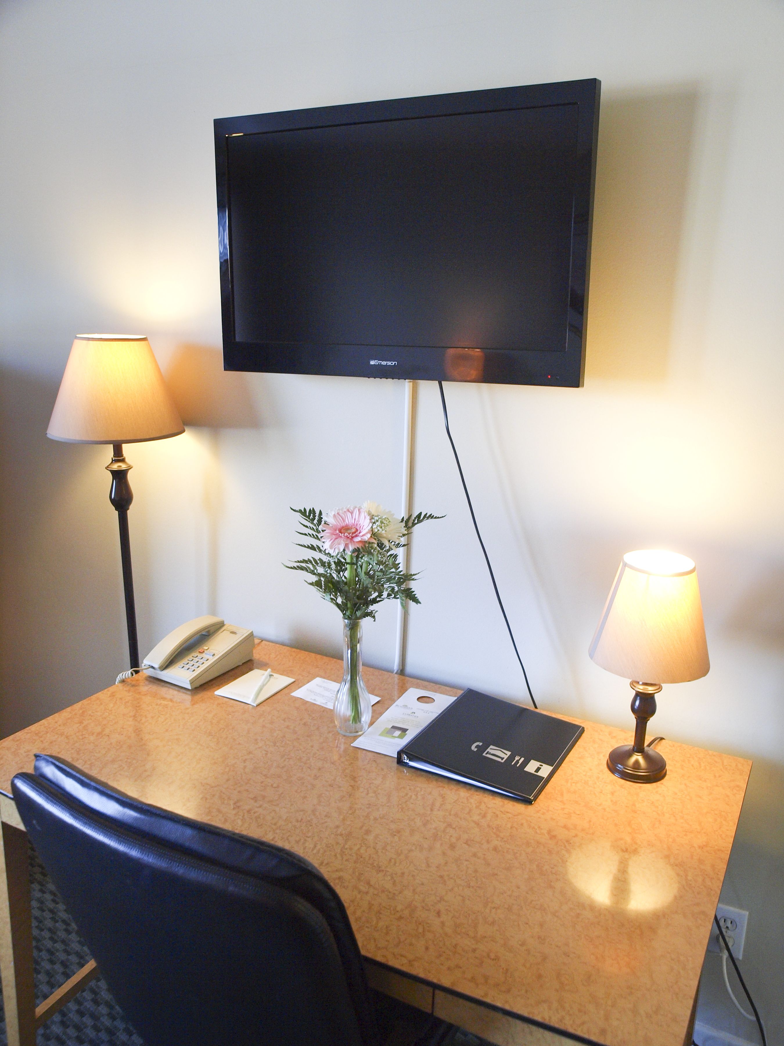 studio, 1 queen bed | 1 bedroom, iron/ironing board, free cots/infant beds, free wifi