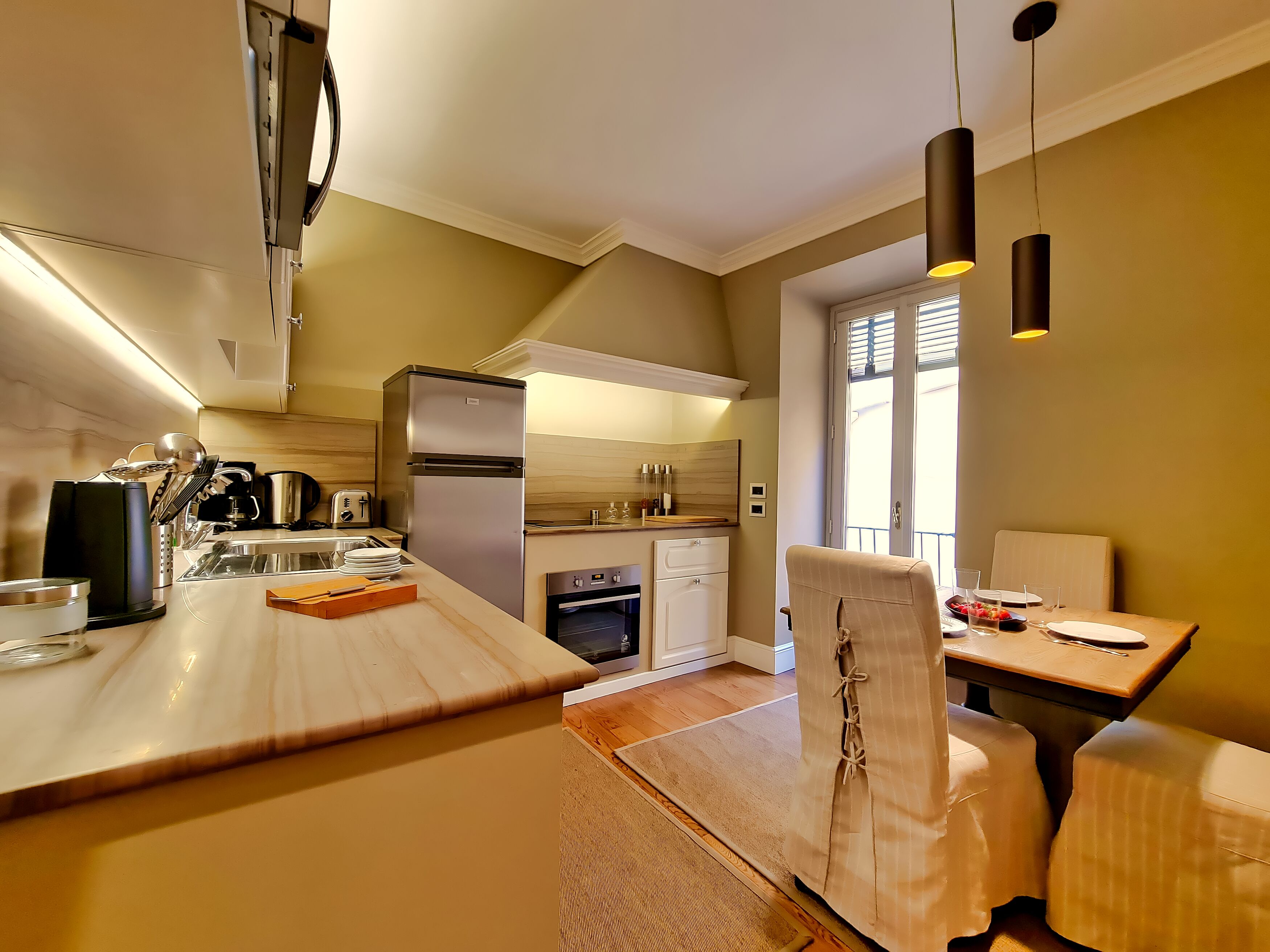 deluxe apartment - annex building | private kitchen | electric kettle