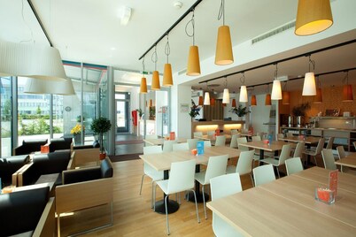 Hotel Orange Wings Wiener Neustadt