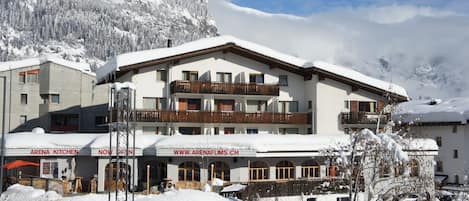 Fachada da propriedade