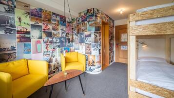 1 habitación, ropa de cama de alta calidad y decoración personalizada