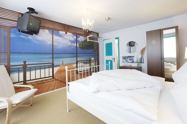Brand Room with Double bed | Premium bedding, individually decorated, iron/ironing board, free WiFi