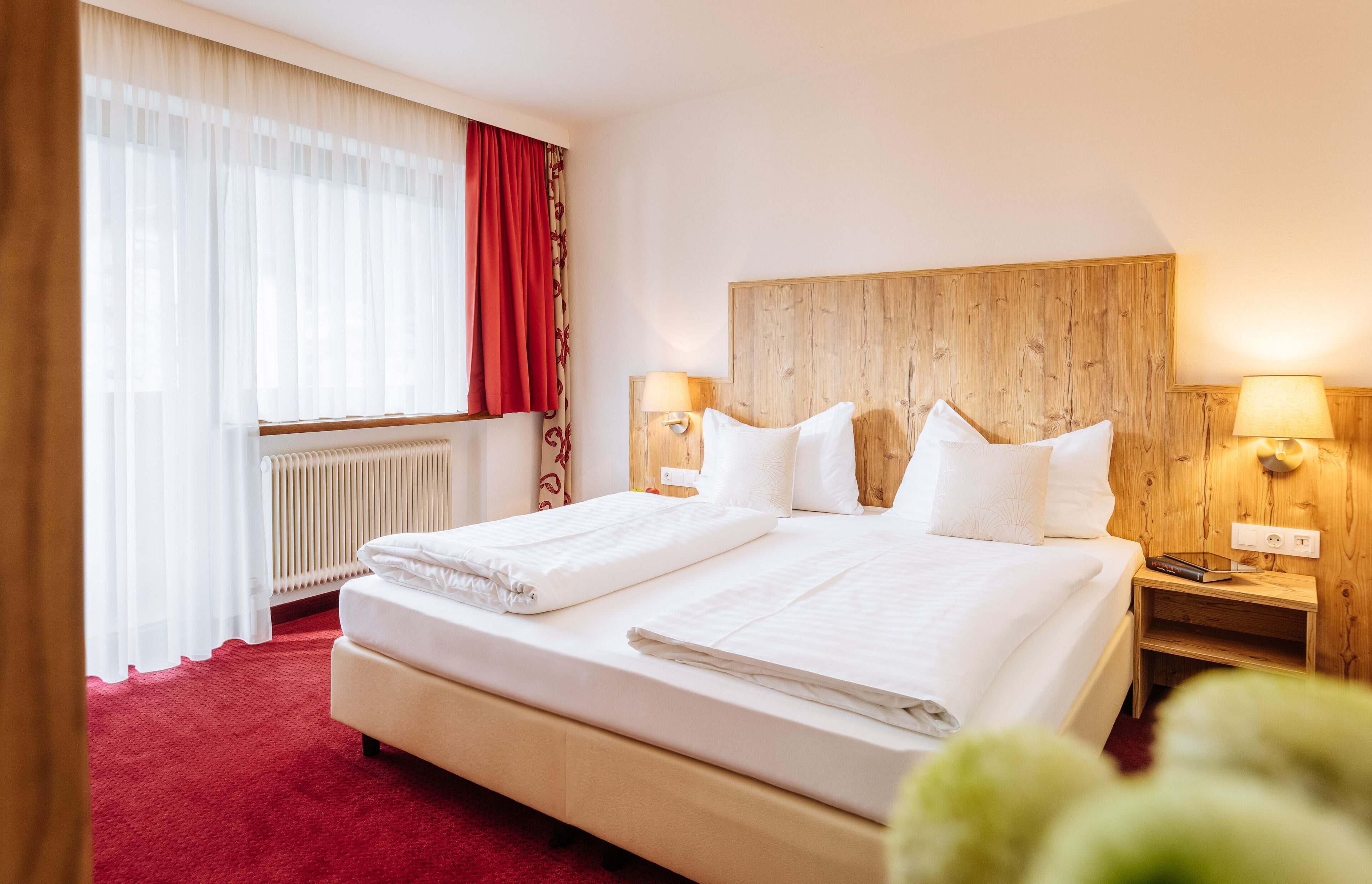 Premium bedding, pillowtop beds, desk, soundproofing