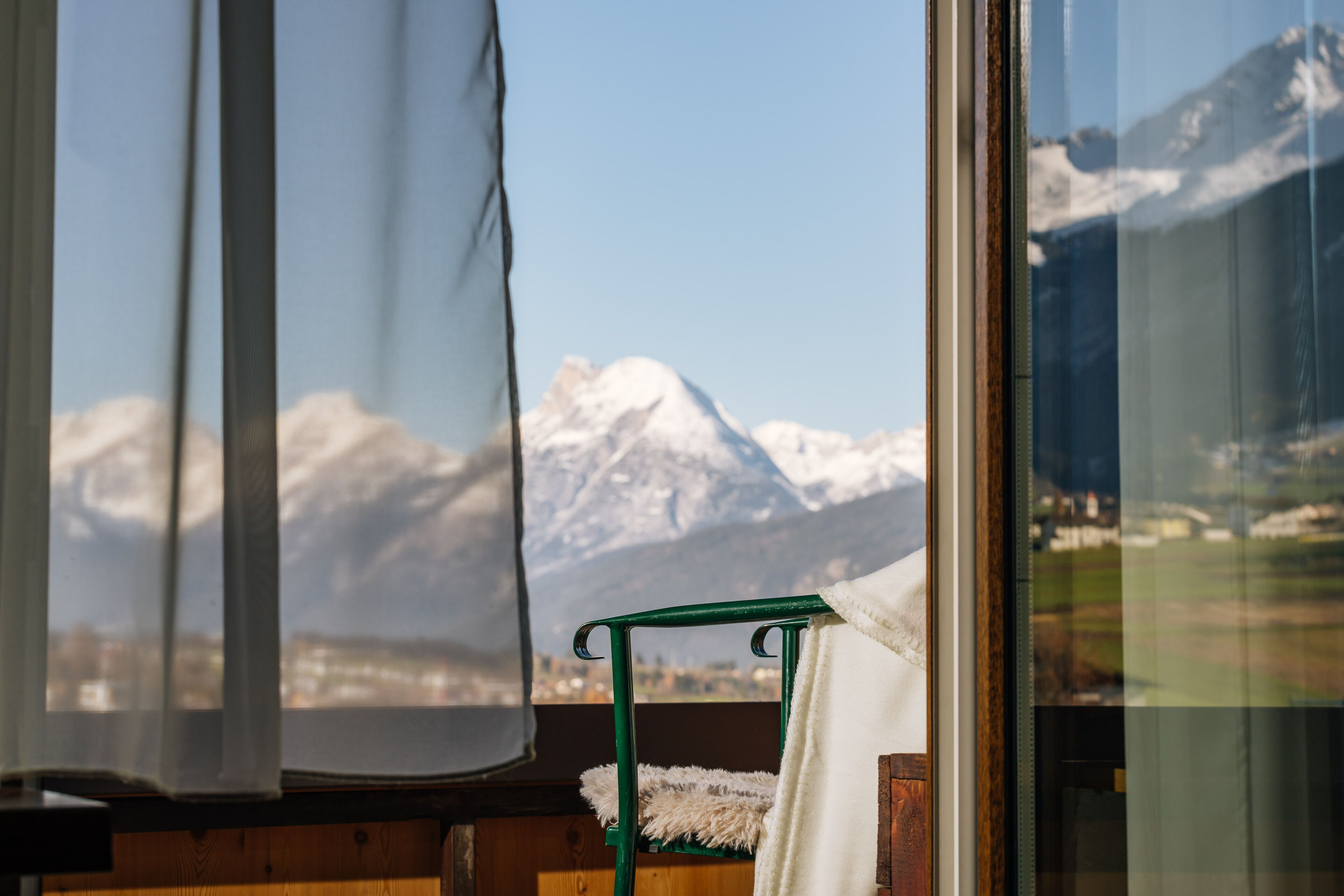 family room, 2 bedrooms, balcony, mountain view | balcony view