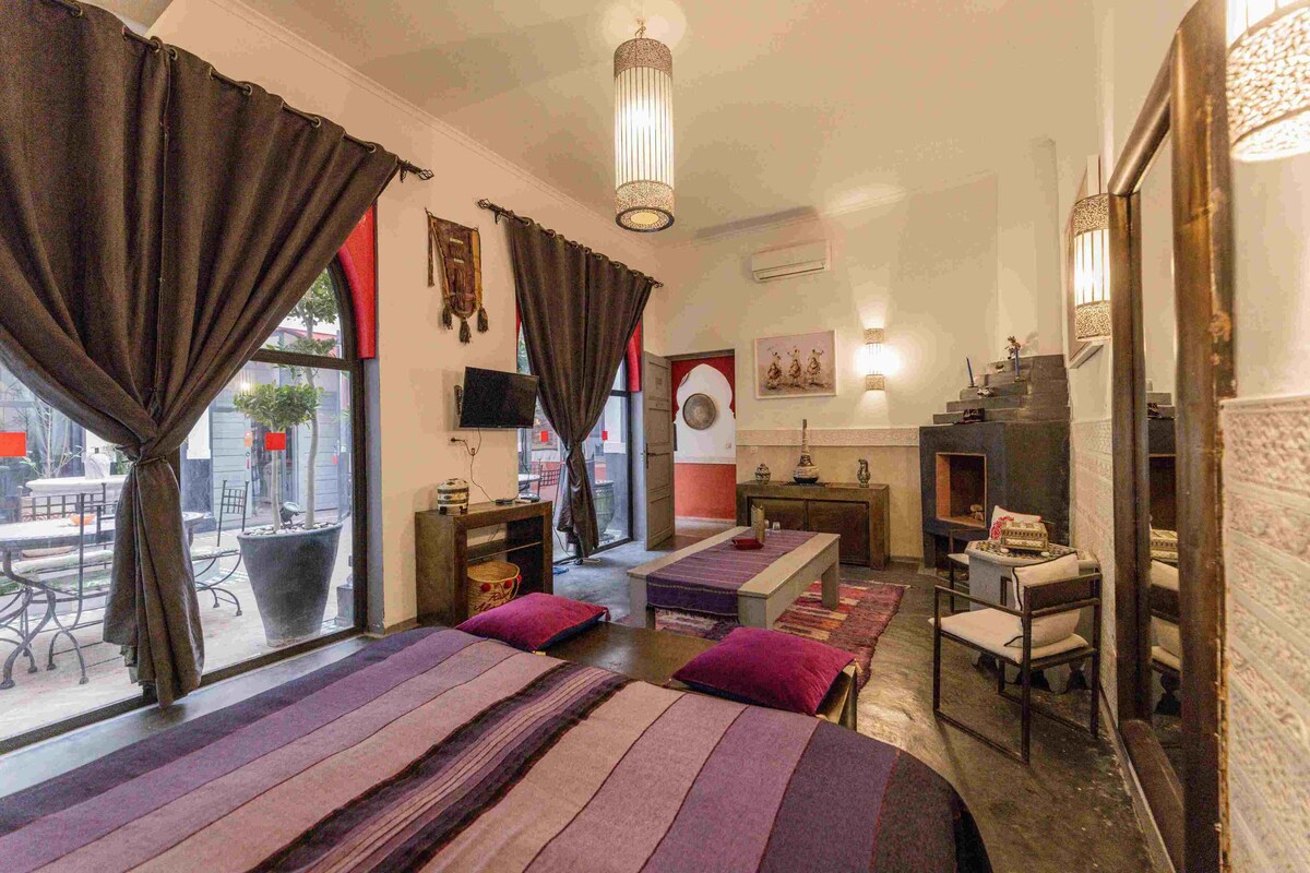 Standard Suite (Double) | Premium bedding, Select Comfort beds, blackout drapes, WiFi (free)