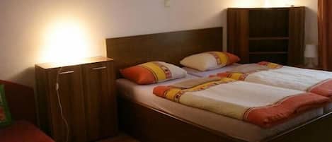 Chambre Standard | Bureau, Wi-Fi, draps fournis