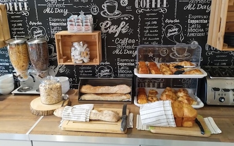 Daily buffet breakfast (EUR 8 per person)