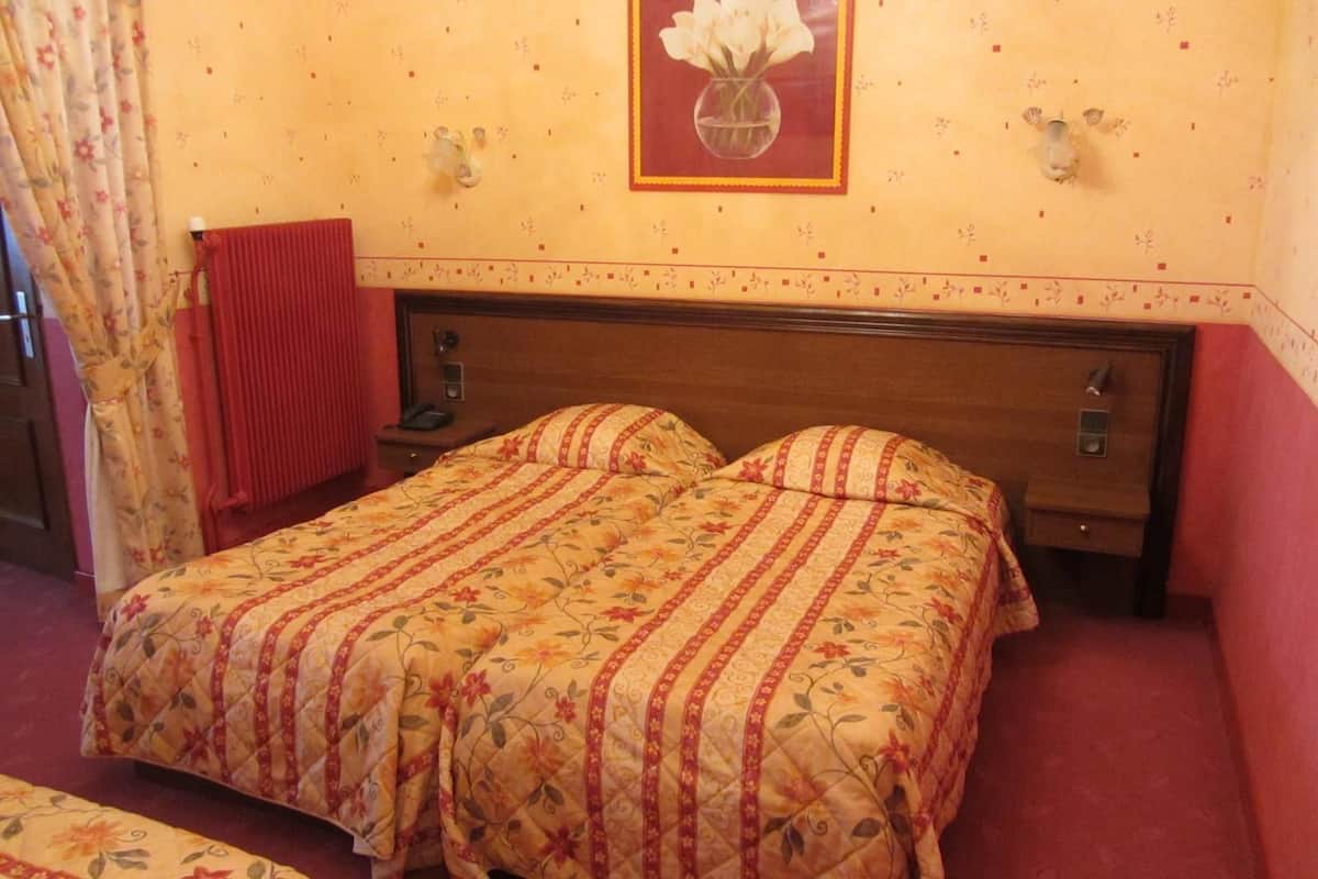In-room safe, blackout drapes, iron/ironing board