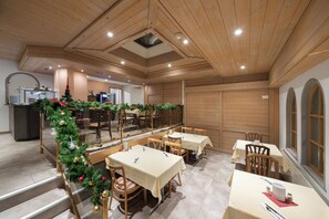 Breakfast area - Grindelwalderhof (Grindelwald)