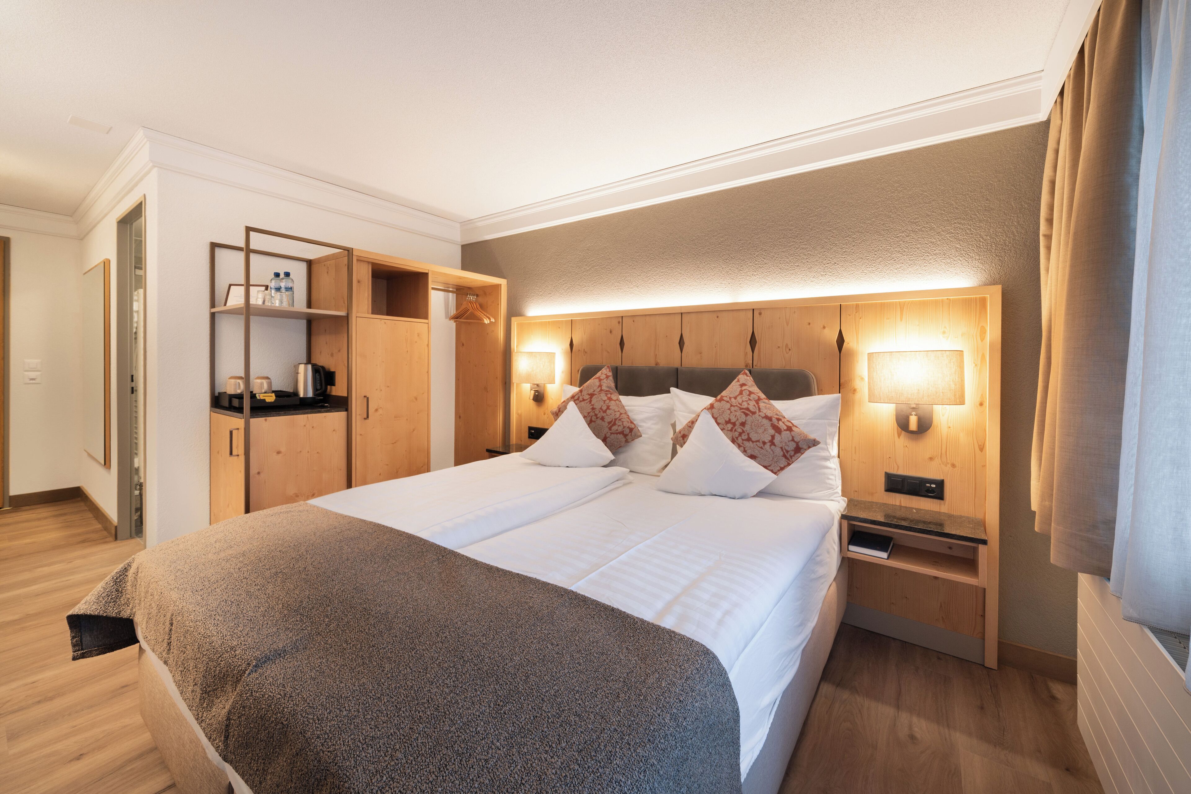 غرفة مزدوجة - لغير المدخنين | ملاءات للفراش لا تسبب الحساسية وأسرّة بطبقة علوية مريحة وميني بار