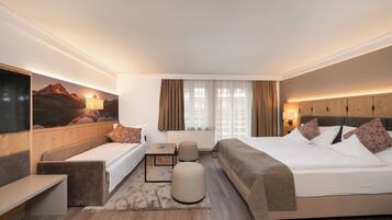 Ropa de cama hipoalergénica, colchones con pillow-top y minibar