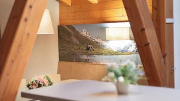 Apartamento, no fumadores | Ropa de cama hipoalergénica, colchones con acolchado adicional, minibar