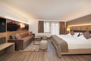 Chambre Triple, non-fumeurs | Literie hypoallergénique, surmatelas, minibar, lits bébé (en supplément)