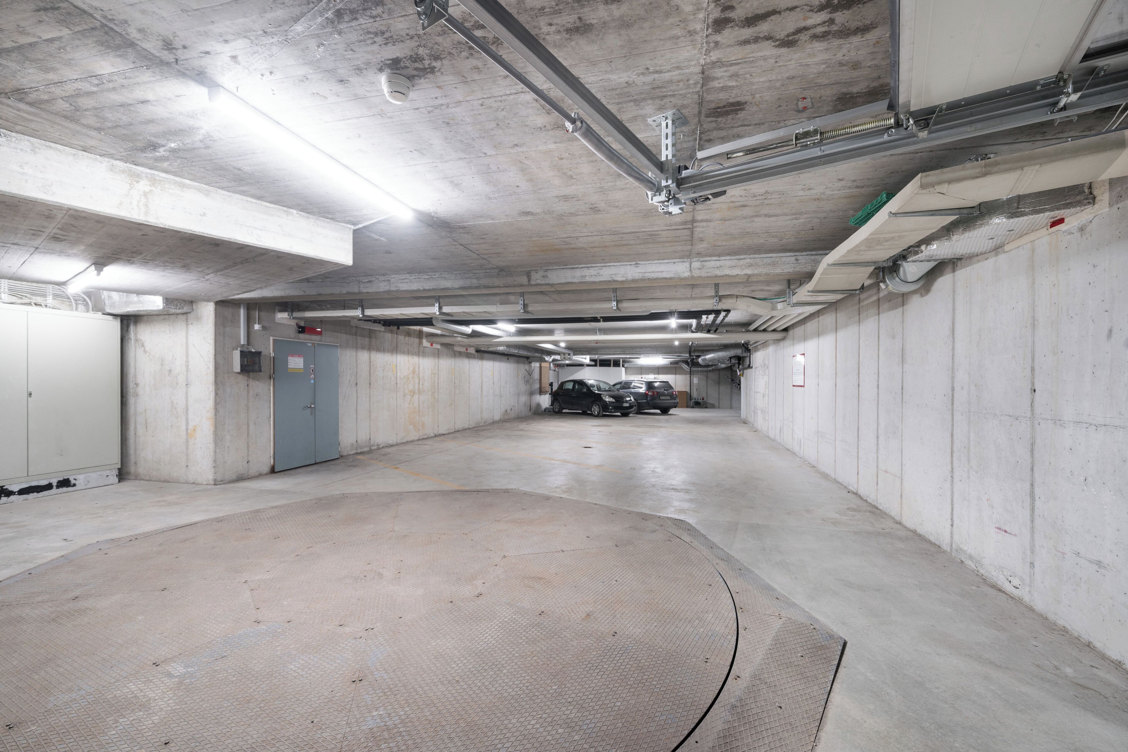 Parken ohne Service (15 CHF pro Tag)