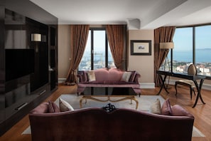 Suite, 2 Queen-Betten (View) | Allergikerbettwaren, Daunenbettdecken, Zimmersafe, individuell dekoriert