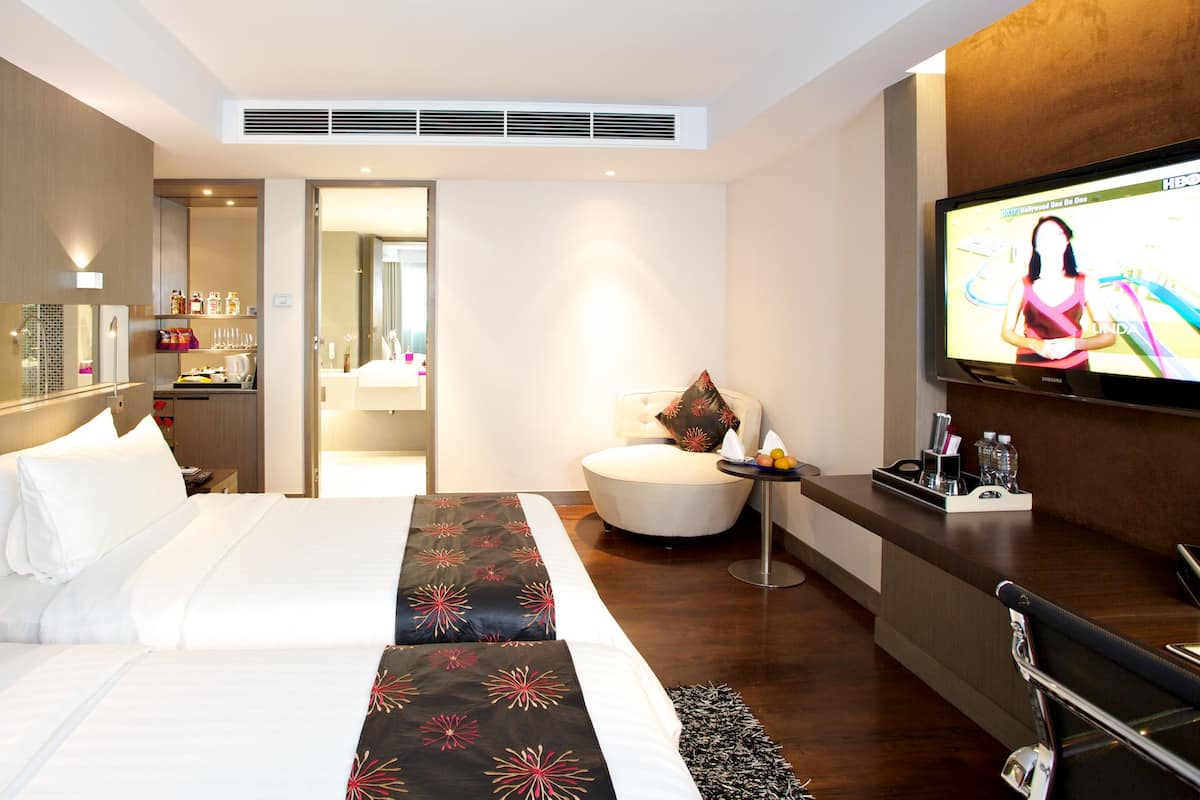 Literie de qualité supérieure, matelas Select Comfort, minibar
