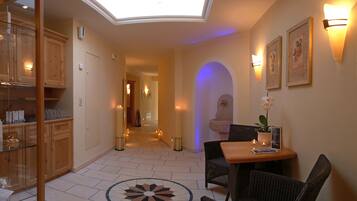 Sauna, soins d'aromathérapie, massages sportifs