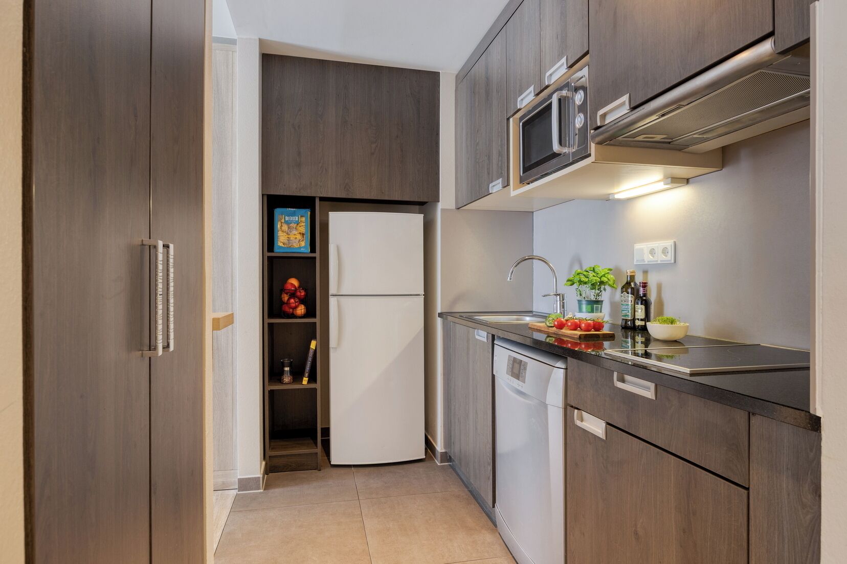 Executive Apartment, 1 Bedroom | Private kitchen