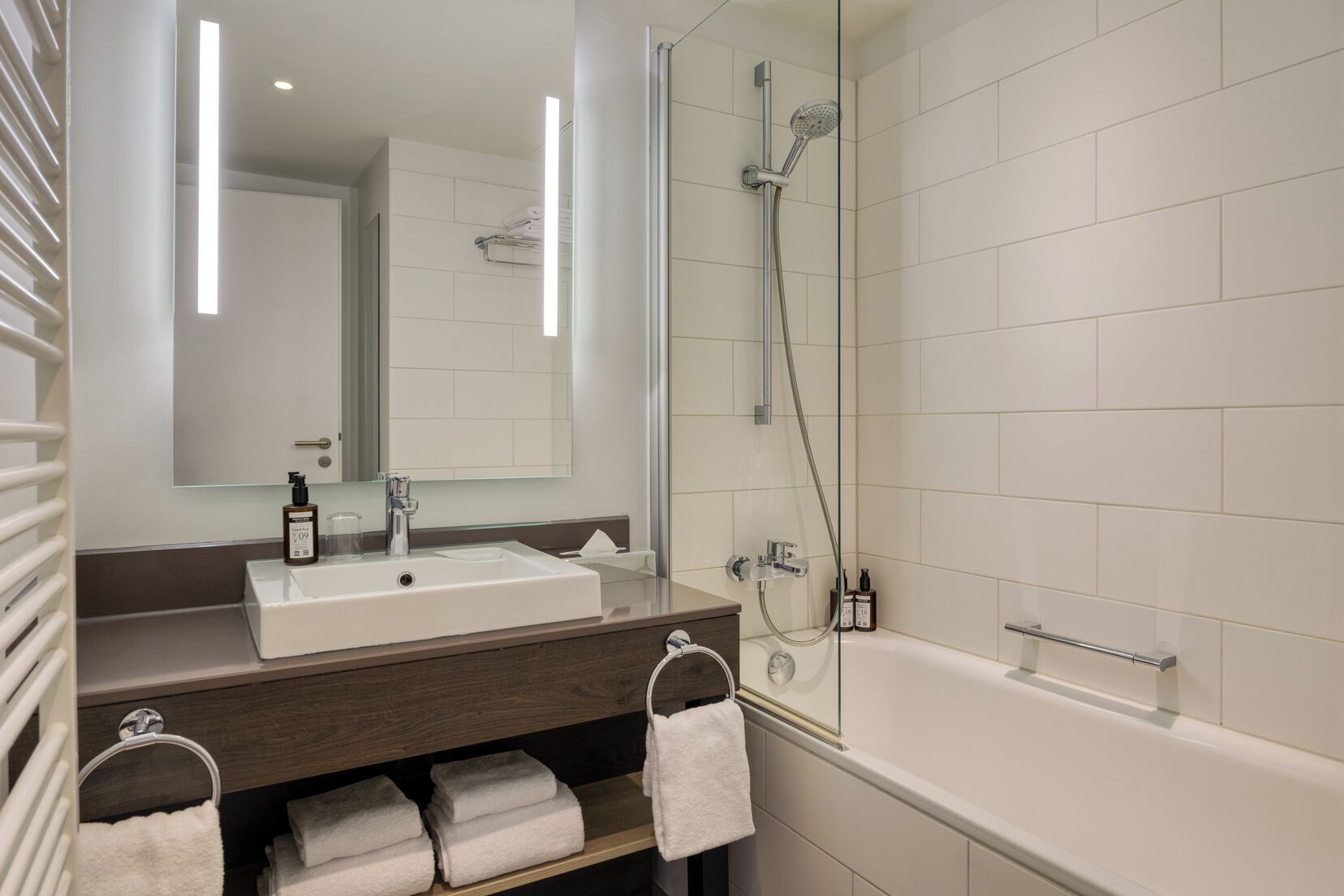 Executive Apartment, 1 Bedroom | Bathroom