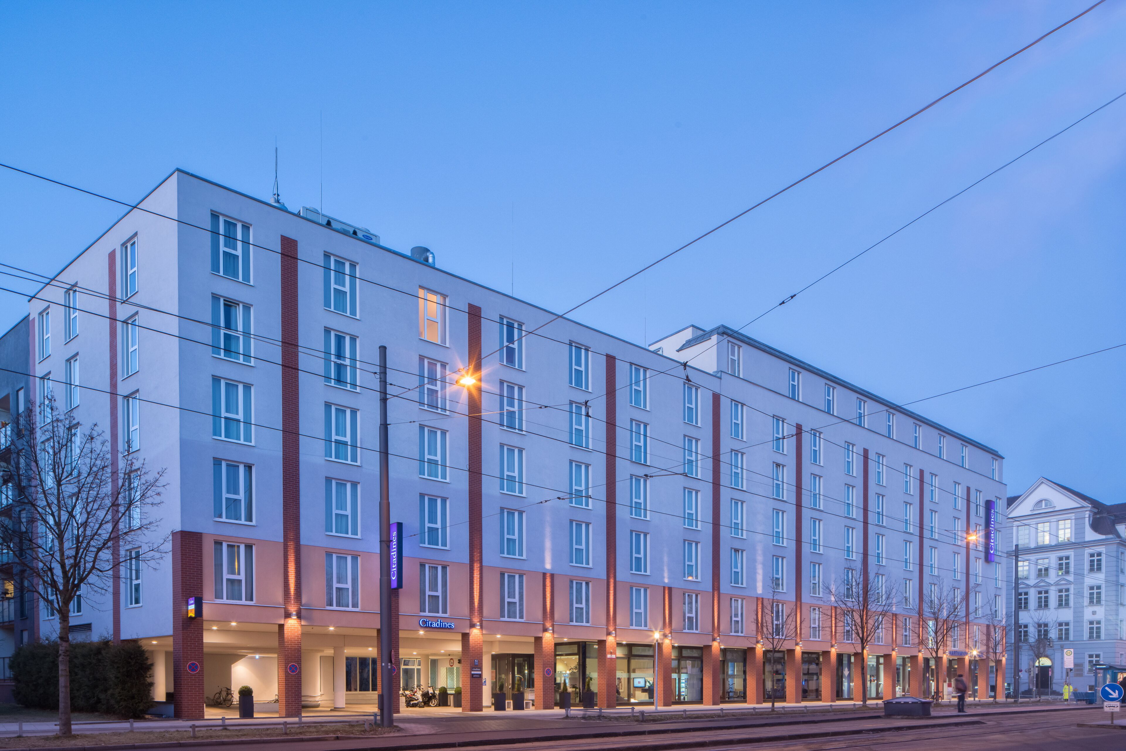 executive studio | city view