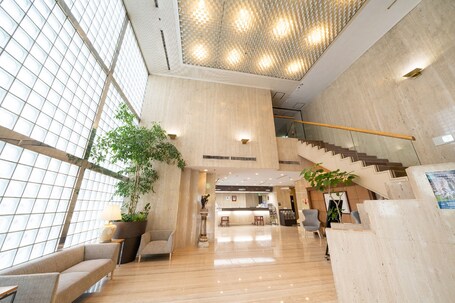 Hotel Sunlite Shinjuku - Image 2