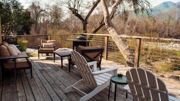 Deluxe Family Cabin, River Front, River View, Deck #8 | Terrace/patio
