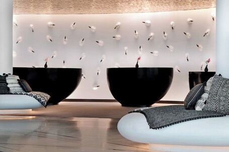 W Abu Dhabi Yas Island - Image 37