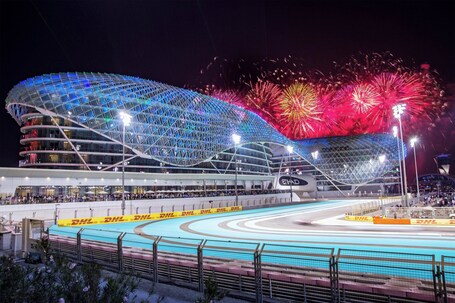 W Abu Dhabi Yas Island - Image 9