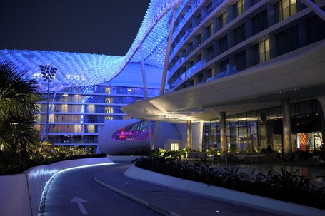 W Abu Dhabi Yas Island - Image 47