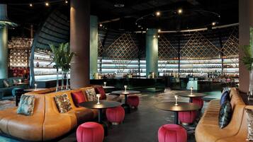3 Bars/Lounges, Lobby-Lounge, Bar auf der Dachterrasse