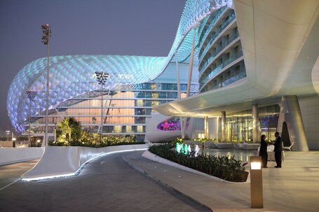 W Abu Dhabi Yas Island - Image 11