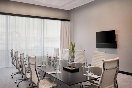 W Abu Dhabi Yas Island - Image 61