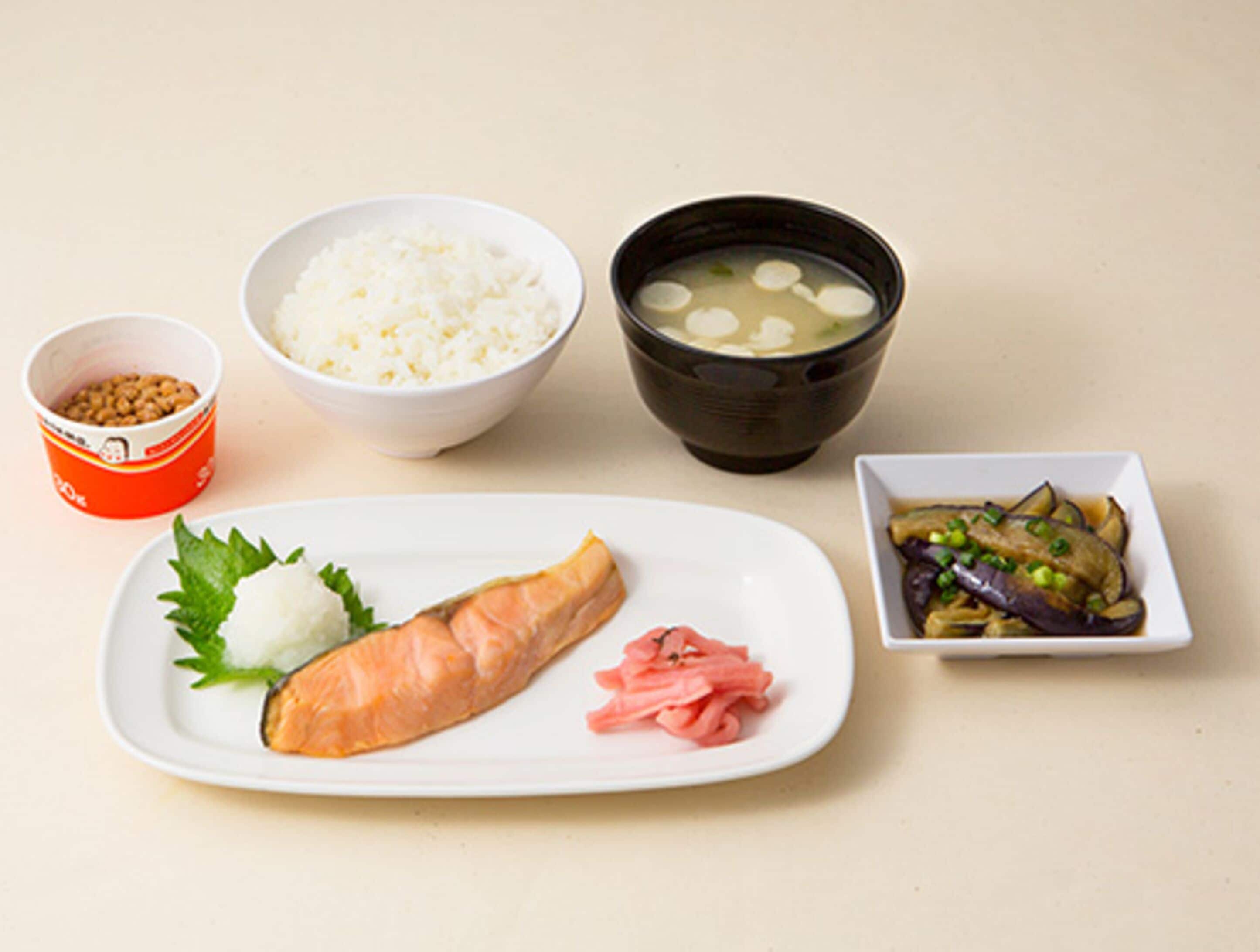daily cooked-to-order breakfast (jpy 990 per person)
