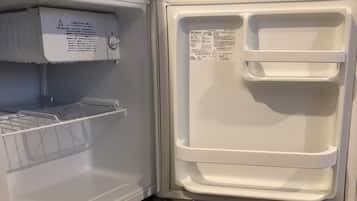 小型冷蔵庫