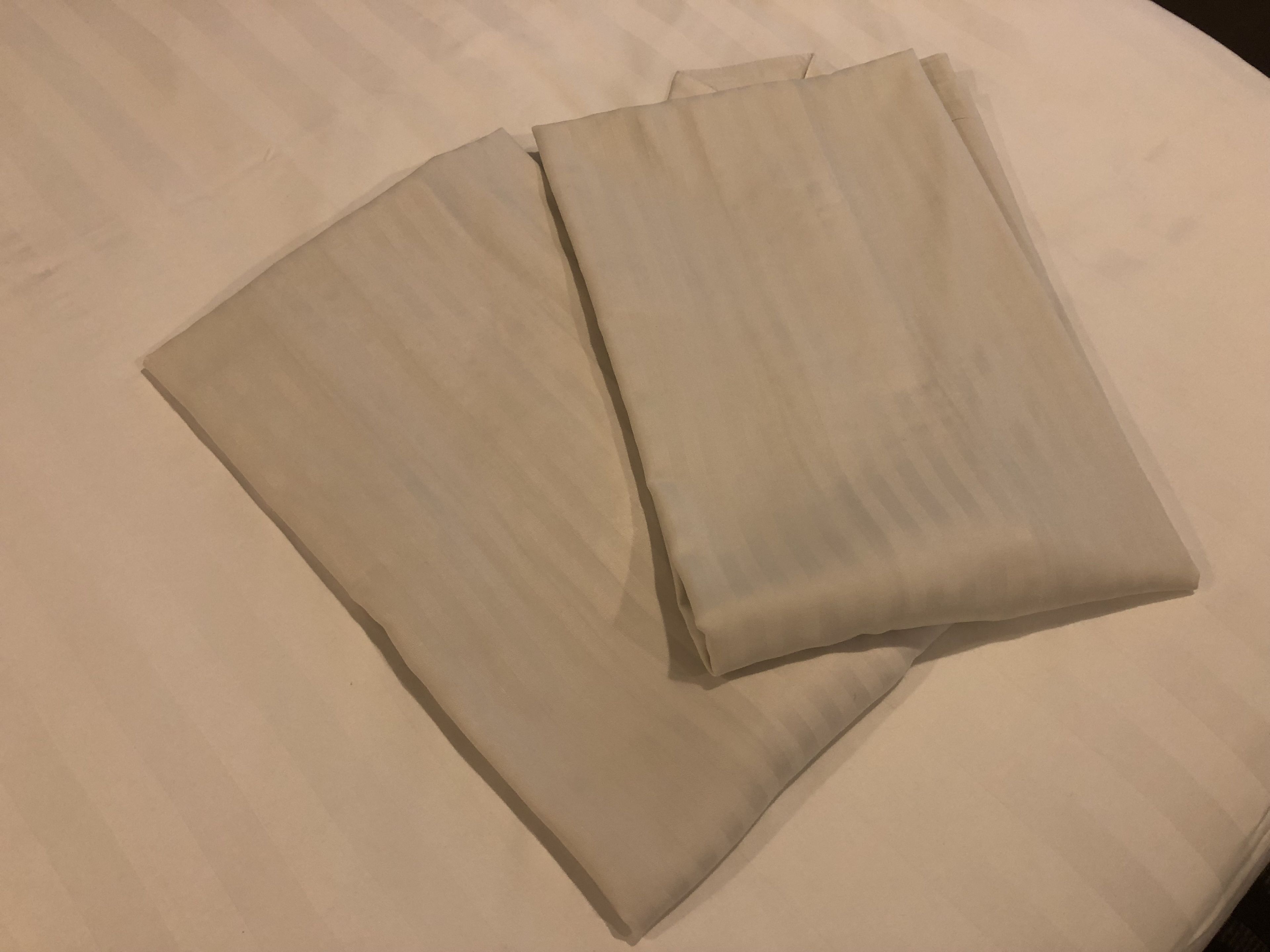 1 bedroom, down duvets, desk, blackout curtains