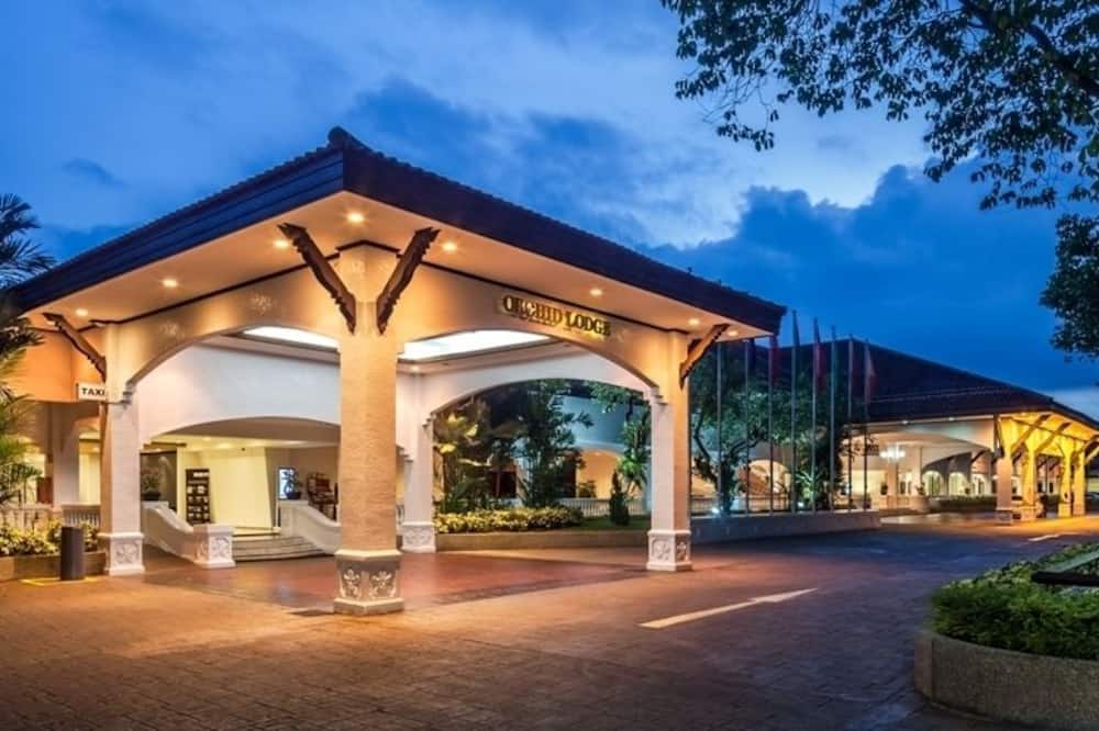 Orchid Country Club