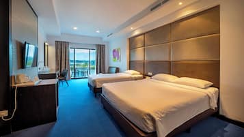 Deluxe Twin Room | Premium bedding, minibar, in-room safe, desk
