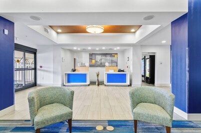 Holiday Inn Express Hotel & Suites Mount Airy by IHG