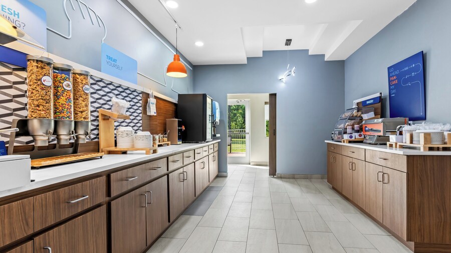 Holiday Inn Express Hotel & Suites FLORENCE NORTHEAST by IHG