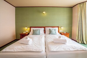 公寓 | 低過敏寢具、客房內保險箱、筆電工作空間、遮光布/窗簾