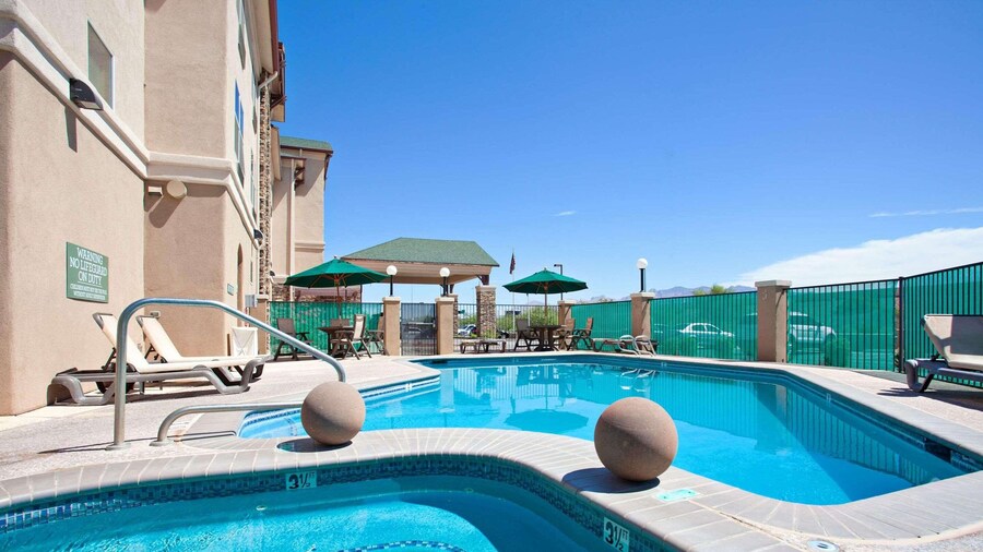 Country Inn & Suites by Radisson, Tucson City Center, AZ
