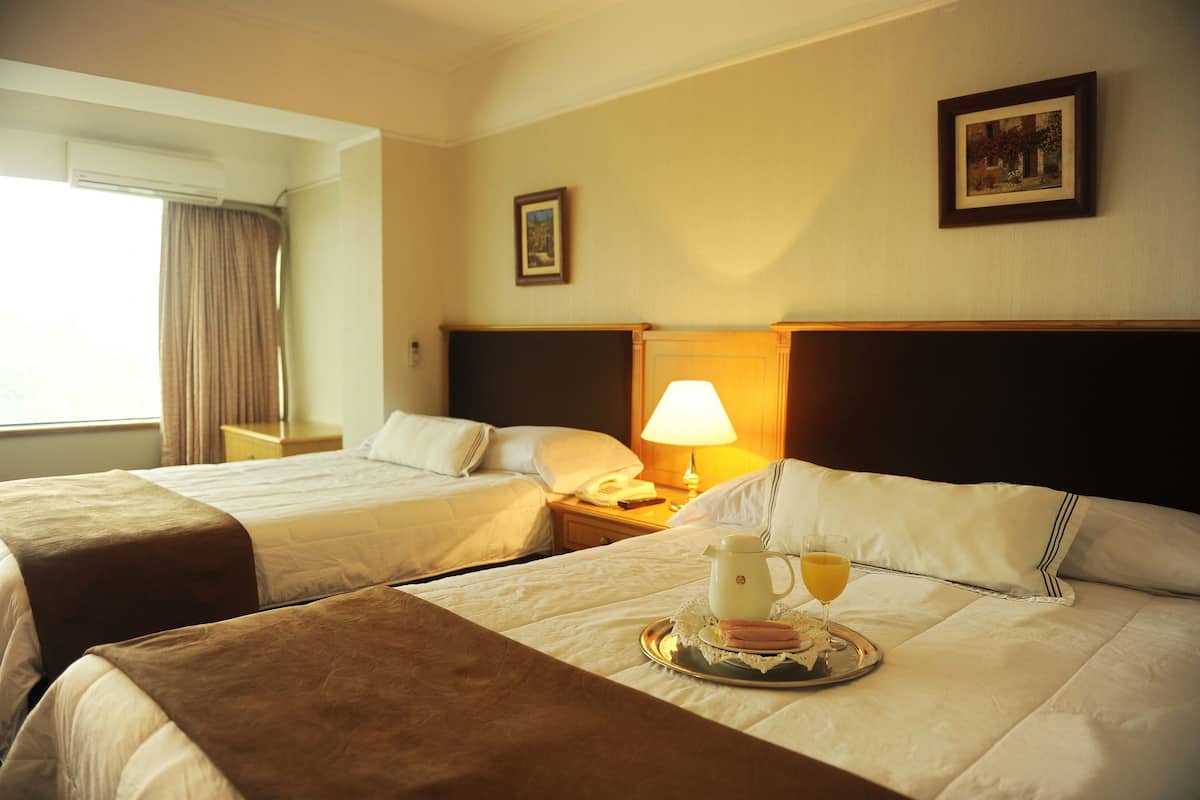 Down comforters, minibar, in-room safe, desk